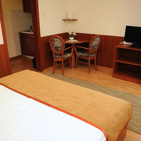 Apartman Bella Hotel 3* Siofok