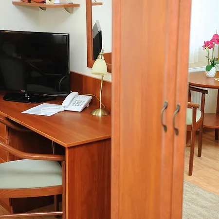 Apartman Bella Hotel 3* Siofok
