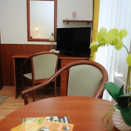 Hotel Apartman Bella Hotel 3*