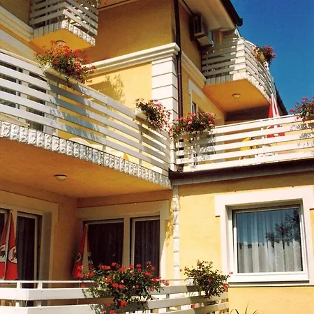 Apartman Bella Hotel Hotel