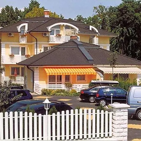 Bella Ξενοδοχείο 3*
